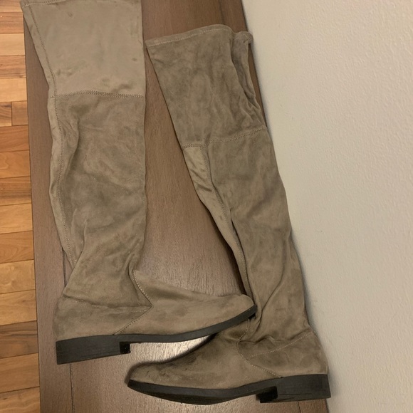 NWOT “Radikal” Thigh-High OTK Boot - Picture 8 of 10
